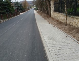 Nowe chodniki przy drogach powiatowych