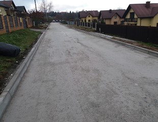 Budowa drogi w Łuczycach